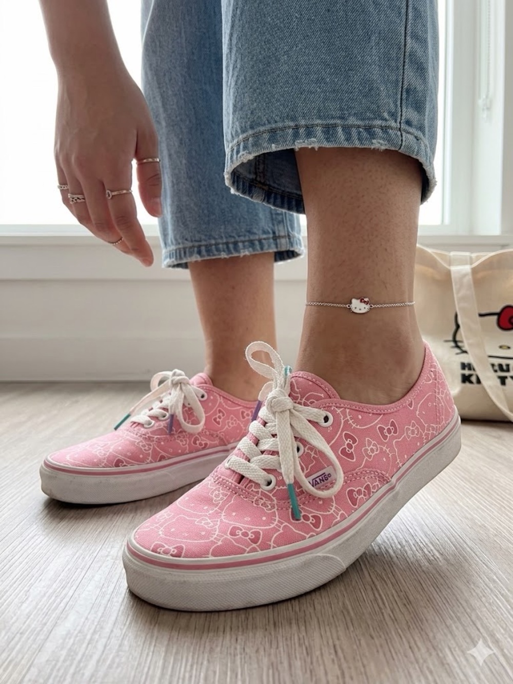🧡| Vans Pink Hello Kitty Graphic Canvas Sneakers